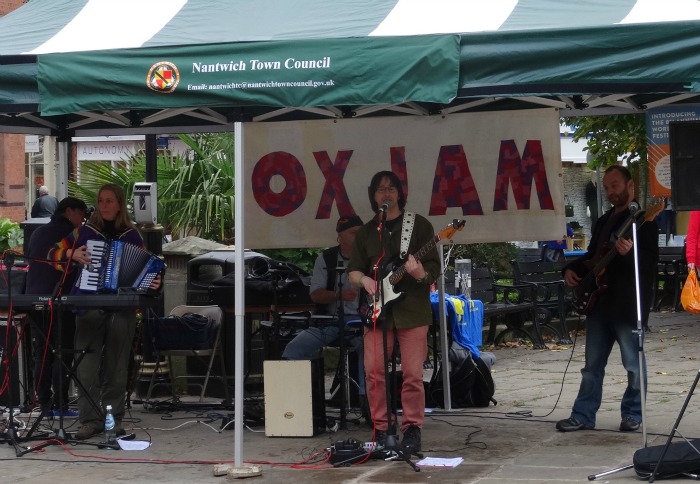 Jonathan Tarplee and his band The Blue Yellows perform at OXJAM during Words and Music Festival
