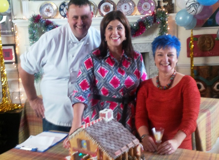 Kirstie Allsopp with Ann Turnbull and the cake