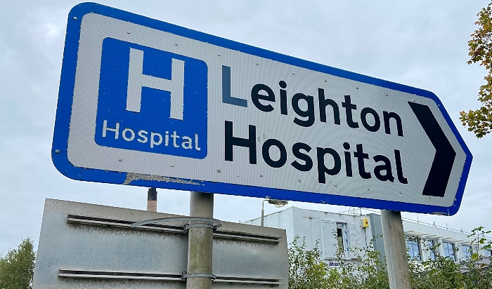 Leighton Hospital - Crewe - road sign outside hospital (1)