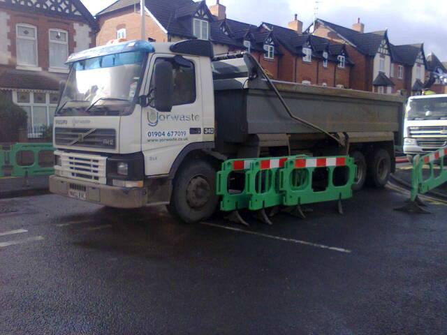 Lorry blocking Jackson Avenue, Nantwich