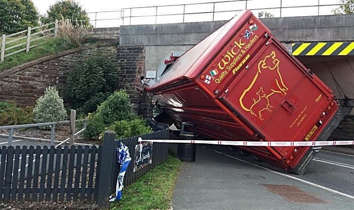 Lorry collides with railway bridge on Whitchurch Road, Beeston 2