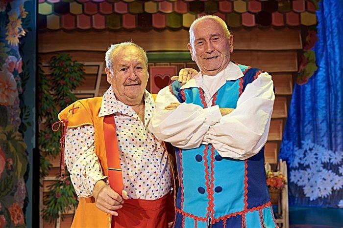 Lyceum panto Cannon and ball