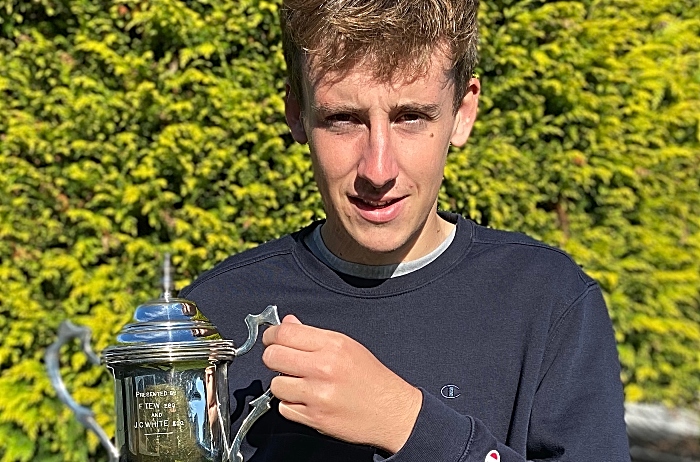 Men’s Singles winner George Raiswell with trophy (1)