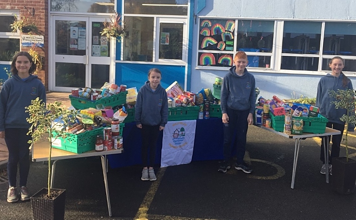 pupils at Millfields School Foodbank Photo Nov 2020 (1)