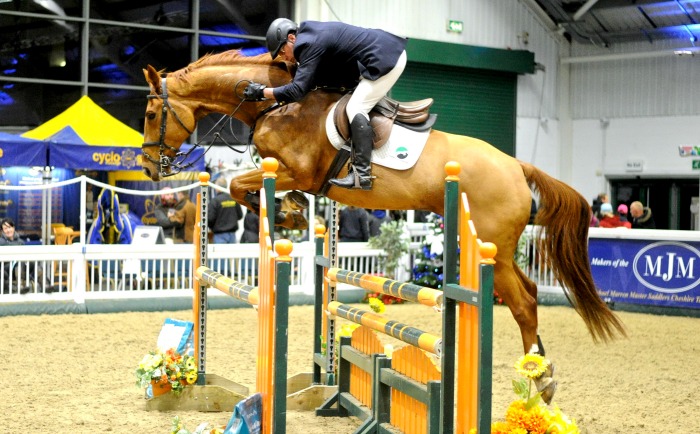 rider - minor-veteran-riders-champion-campbell-thompson-rubiroso-jx-jumping-credit-majestic-photography