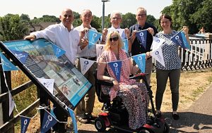 New Nantwich canal history panels unveiled next to historic aqueduct