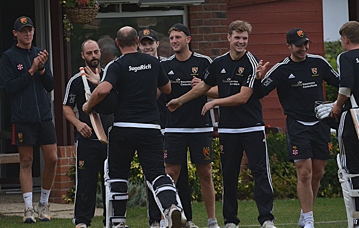 Nantwich CC celebrate T20 victory