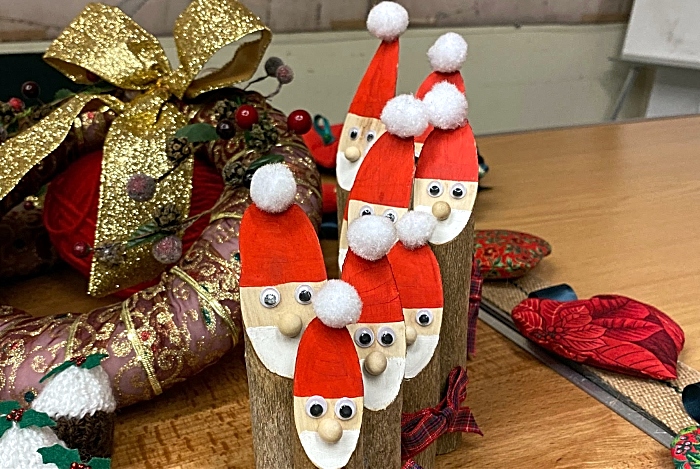 Nantwich Museum Craft Fair 2019b Santas (1)