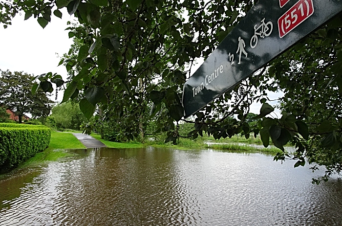Nantwich flood - Thurs 13-6-19 – Town centre sign at blocked path caused by overflowing River Weaver near Beam Bridge (1)