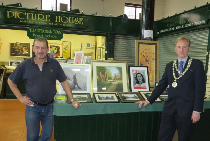Picture House & Mayor Andrew Martin at Nantwich market