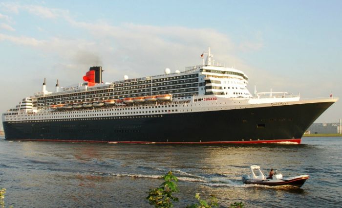 Queen Mary 2 liner, creative commons pic by Hanseaticus