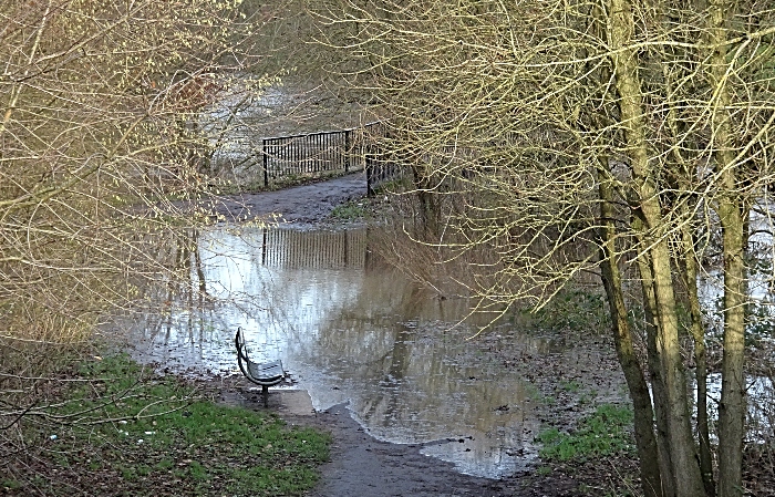 River Weaver flooding at Sir Thomas Fairfax Bridge, Nantwich - Sun 27-12-2020 (1) (1)