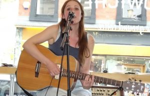 Singer Hannah White wows customers at Nantwich Bloom shop