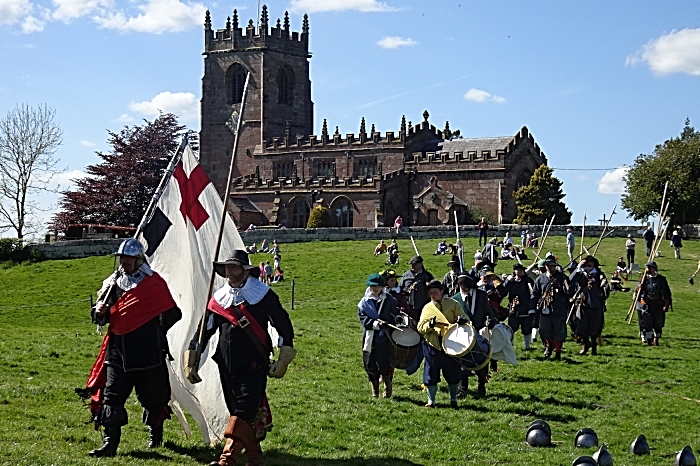 Sir George Lisles Regiment of Foote and friends leave the battlefield (1)