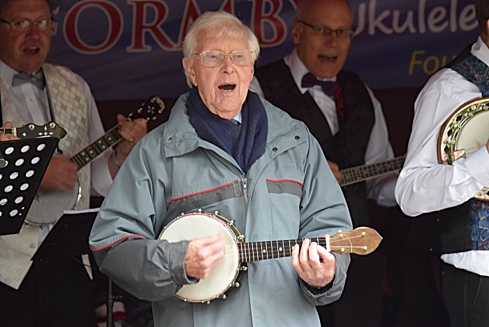 South Cheshire George Formby Ukulele Society perform by the Tower (1)