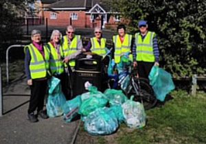 Stapeley Litter Group appeal for new members to clean up area