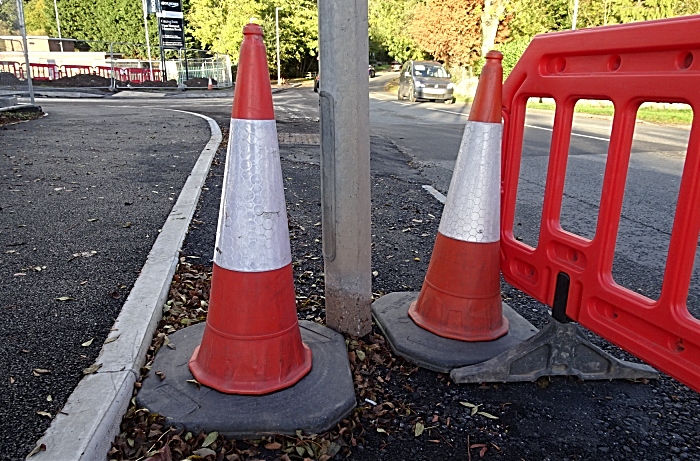 Streetlight still in the road on Church Lane (1)