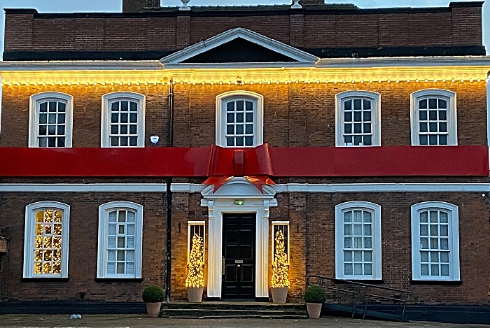 The Townhouse bar and restaurant on Mill Street - dressed in lights and ribbon (1)