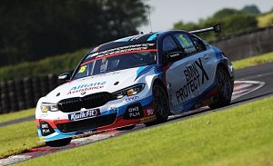 Tarporley racing driver Oliphant targets “home” round at Oulton Park
