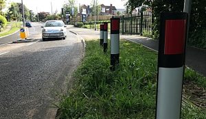 Workmen put kerbside warning signs in Wistaston the wrong way round