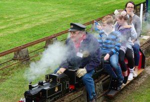 Rail fans enjoy Model Engineering Society day in Willaston