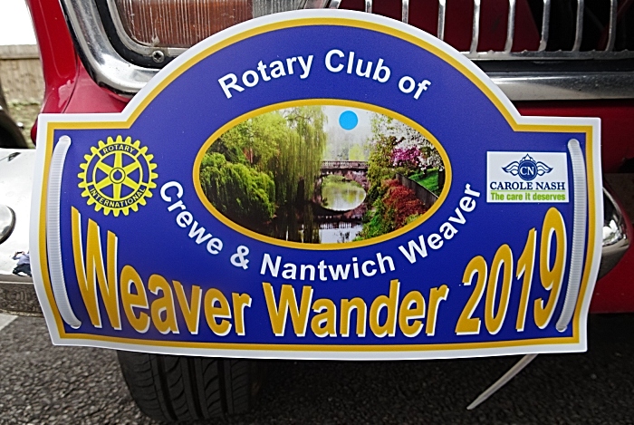 Weaver Wander logo on a car (1)