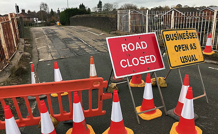 closure of Rope Lane bridge