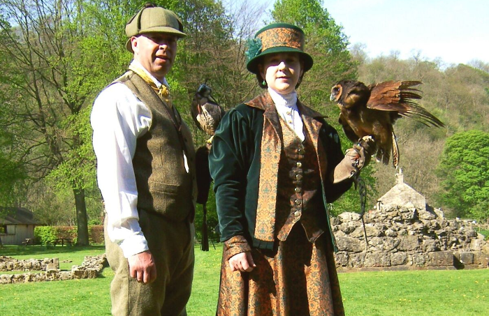 falconry at beeston castle autumn fair