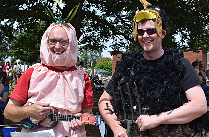 l-r Chris White and Andy Feltham dressed as an earthworm and a blackbird (1)