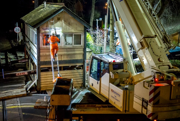 nantwich signal box removal, pic 4