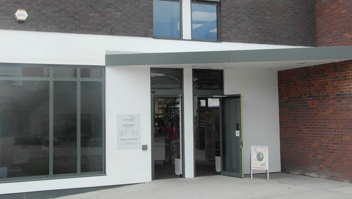 new nantwich library entrance