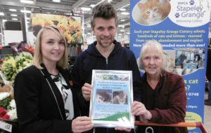 £5,000 pet food donated to RSPCA Stapeley in Nantwich