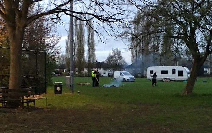 police talk to travellers on Barony Park