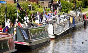 Roving Canal Traders to stage Christmas floating market in Nantwich