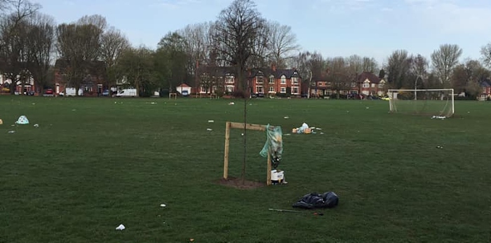 hammers rubbish left on brookfield park