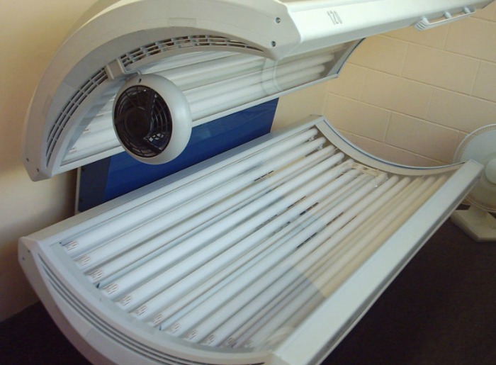 sunbed, pic by Jannerman, creative commons licence
